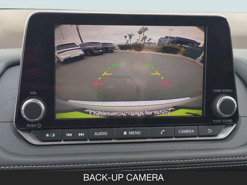 Used 2023 Nissan Rogue SV FWD image 22