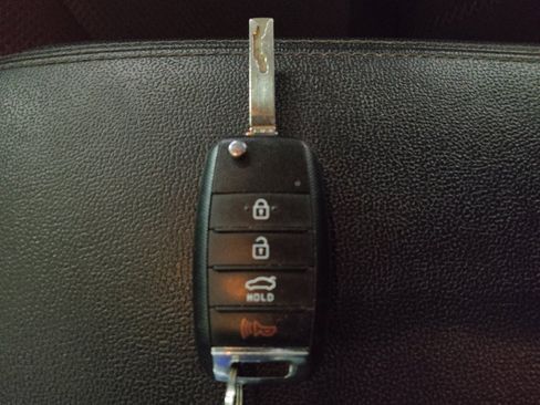 Used 2018 Kia Optima LX w/ Convenience Package image 32