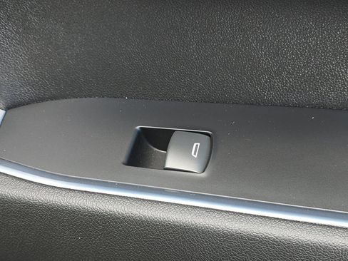 Used 2022 Chevrolet Silverado 1500 LT image 20