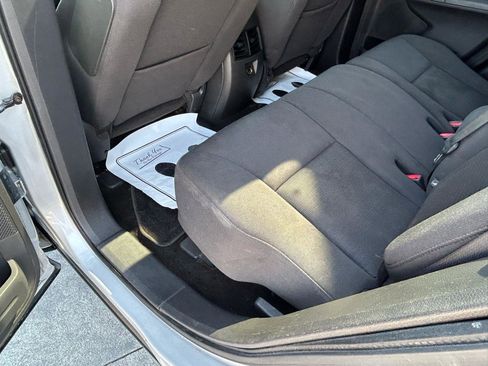 Used 2010 Ford Edge SEL FWD image 9