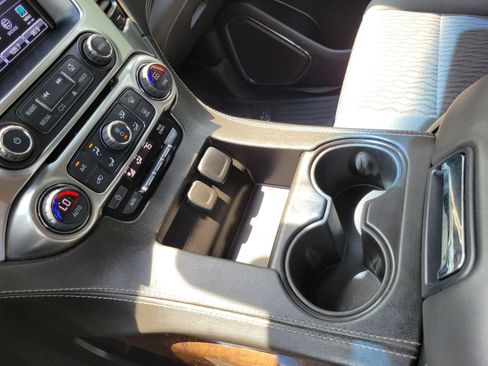 Used 2019 Chevrolet Tahoe LS RWD image 23