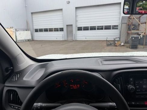 Used 2018 RAM ProMaster City Tradesman FWD image 16