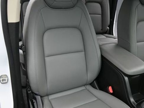 Used 2022 Chevrolet Colorado W/T image 15