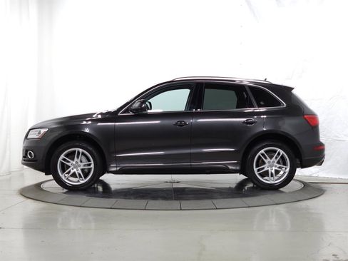 Used 2016 Audi Q5 2.0T Premium Plus w/ Technology Package AWD/4WD image 4
