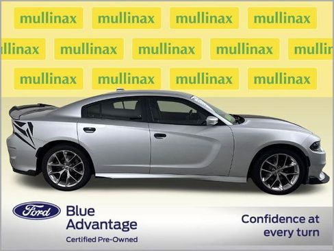 Used 2020 Dodge Charger GT RWD image 2