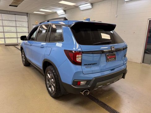 Used 2024 Honda Passport TrailSport image 7