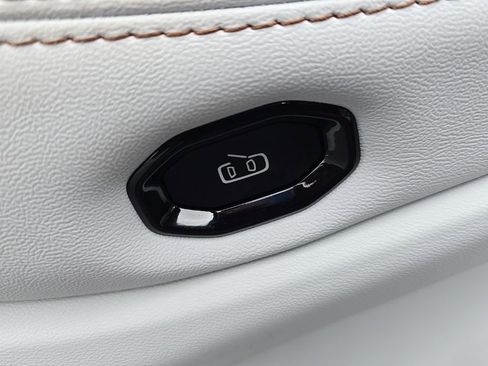 New 2026 Jeep Cherokee Limited image 8