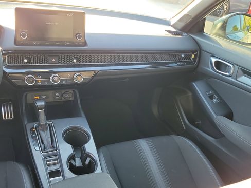 Used 2023 Honda Civic Sport image 13