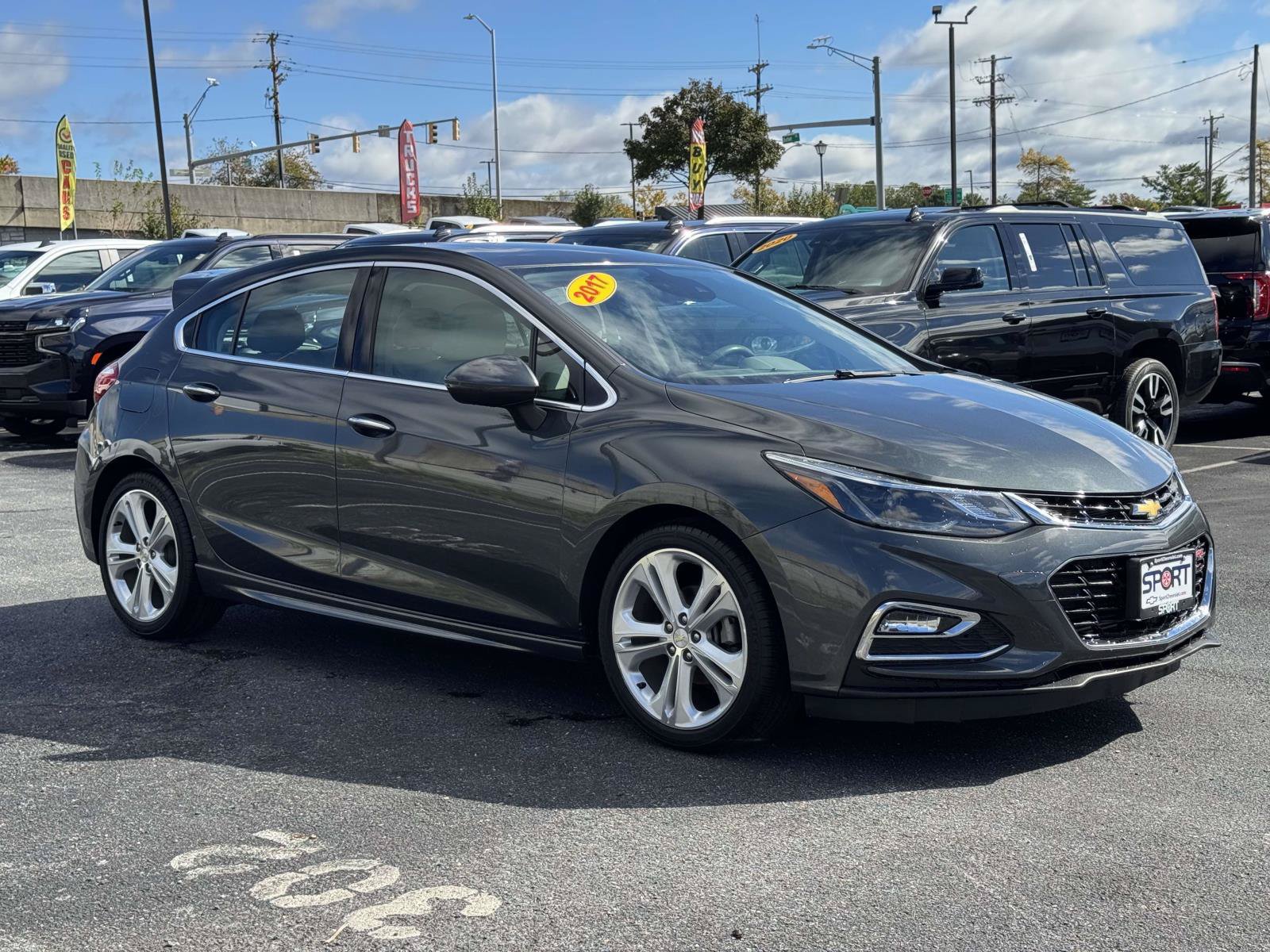 Used 2017 Chevrolet Cruze Premier FWD image 27