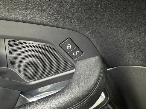 Used 2020 Jaguar E-PACE image 25