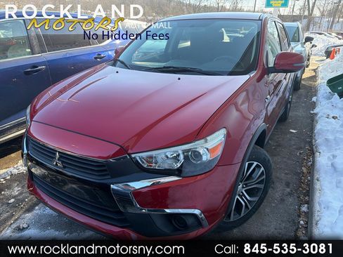 Used 2017 Mitsubishi Outlander Sport ES image 1