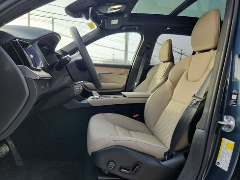 Used 2026 Volvo XC90 B6 Plus w/ Protection Package Premier image 13