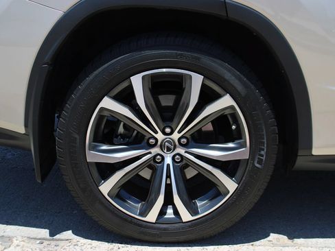 Used 2018 Lexus RX 350L FWD image 46