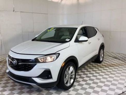 Used 2023 Buick Encore GX Preferred w/ Cold Weather Comfort Package FWD image 5