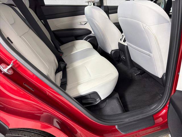 Used 2025 Hyundai Tucson SEL FWD image 15