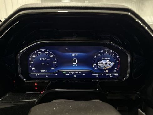 Used 2025 Chevrolet Silverado 3500 LTZ w/ LTZ Plus Package image 7