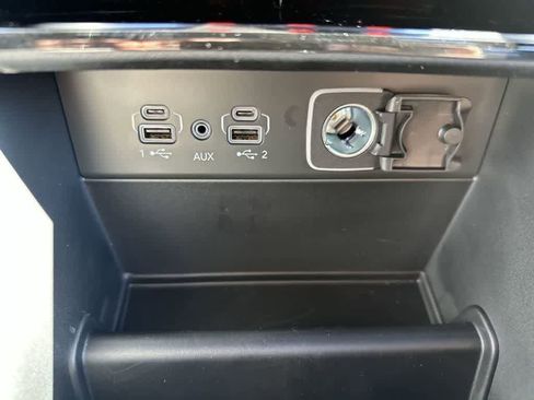 Used 2025 Jeep Grand Cherokee L Limited w/ Trailer Tow Package AWD/4WD image 25