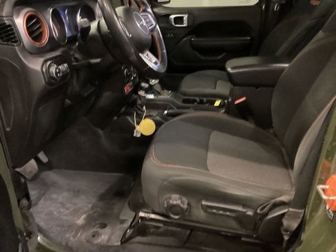 Certified 2021 Jeep Gladiator Mojave w/ Trailer Tow Package image 5