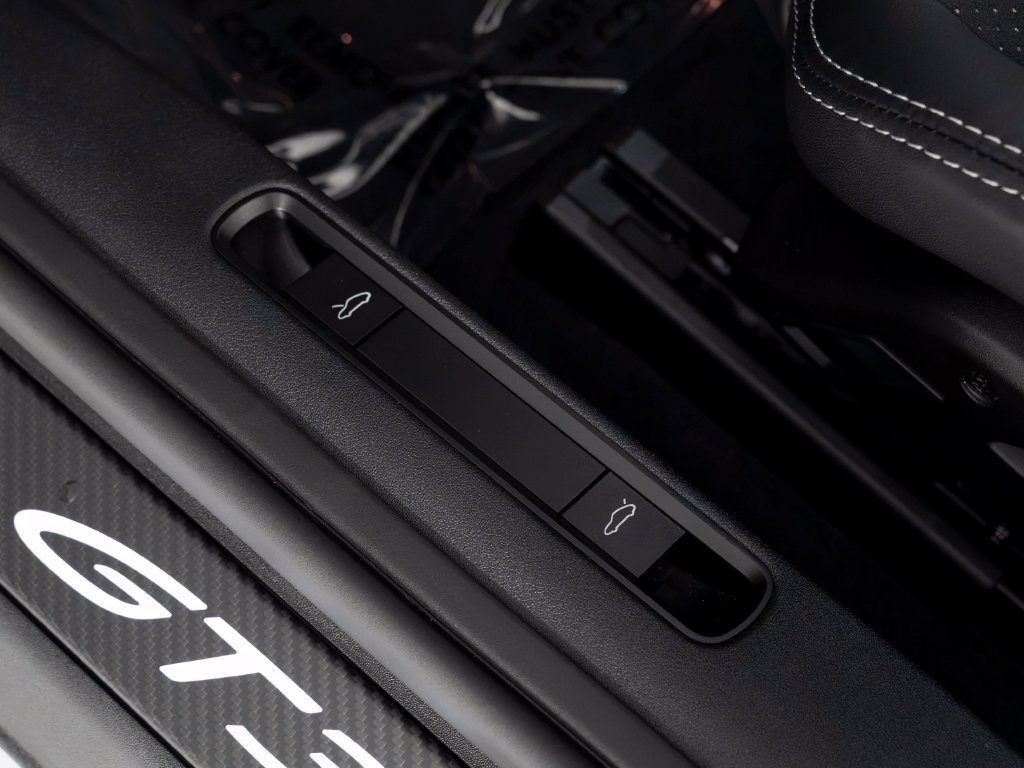 Certified 2026 Porsche 911 GT3 RWD image 25