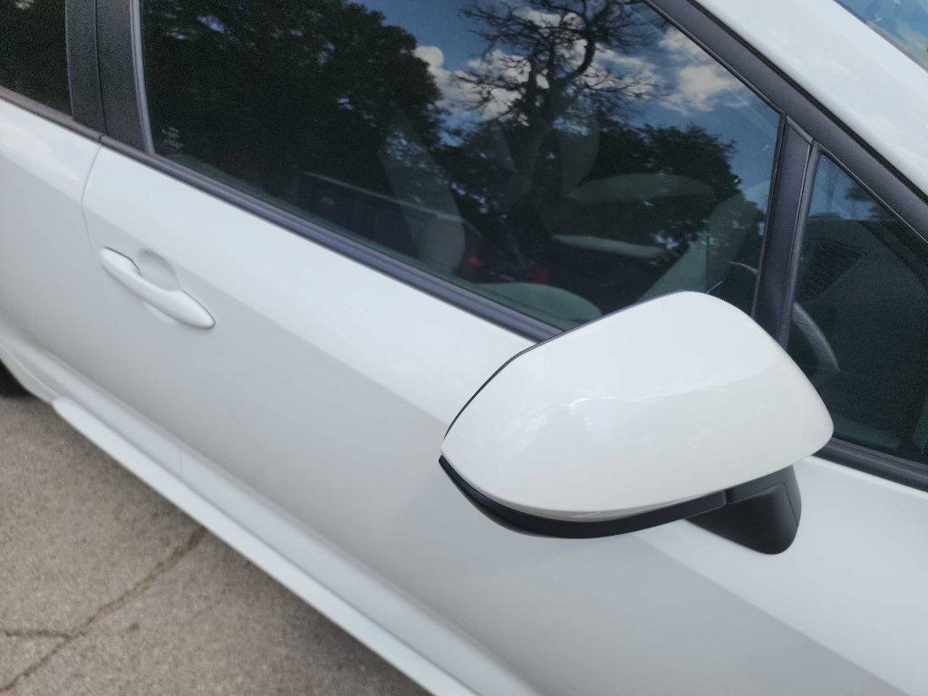 Used 2023 Toyota Corolla LE FWD image 10