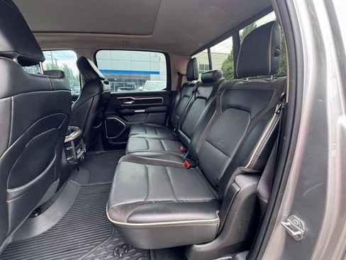Used 2019 RAM 1500 Laramie AWD/4WD image 11