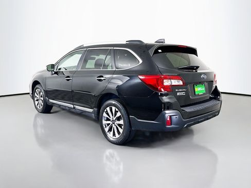 Used 2018 Subaru Outback 2.5i Touring AWD/4WD image 7