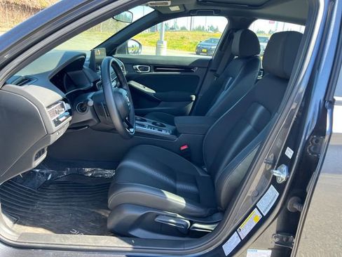 Used 2025 Honda Civic Sport image 19