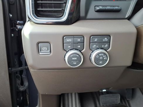 Used 2023 GMC Sierra 1500 Denali w/ Denali Reserve Package image 26