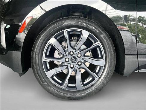 Used 2024 Chevrolet Equinox RS FWD image 10