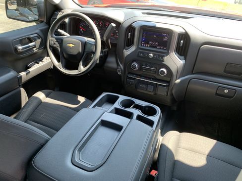 Used 2023 Chevrolet Silverado 1500 Custom AWD/4WD image 25