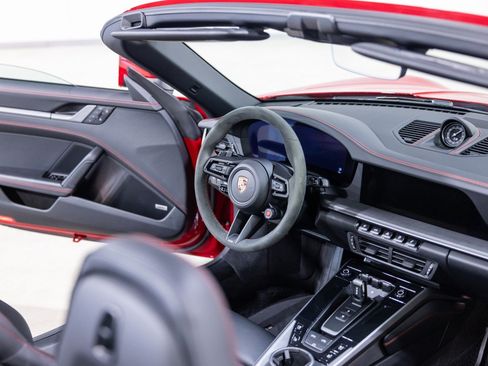 Used 2026 Porsche 911 Carrera S RWD image 37