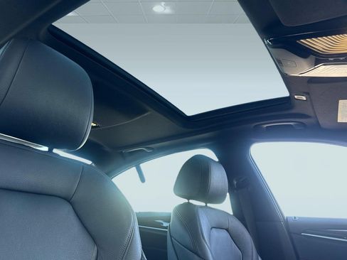 Used 2019 BMW 530e RWD image 14