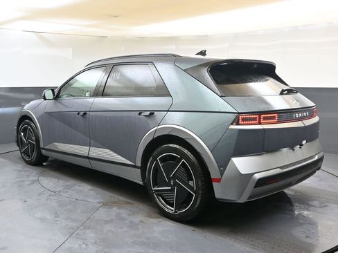 Used 2025 Hyundai Ioniq 5 Limited image 3