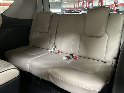 Used 2024 Nissan Armada Platinum w/ Captain's Chairs Package AWD/4WD image 31