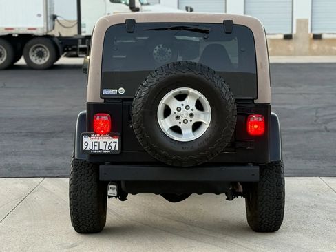 Used 2002 Jeep Wrangler Sahara AWD/4WD image 6