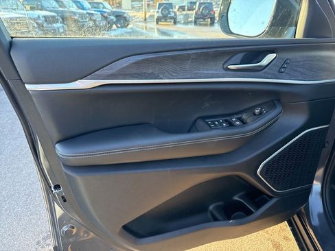 New 2026 Jeep Grand Cherokee Limited image 20