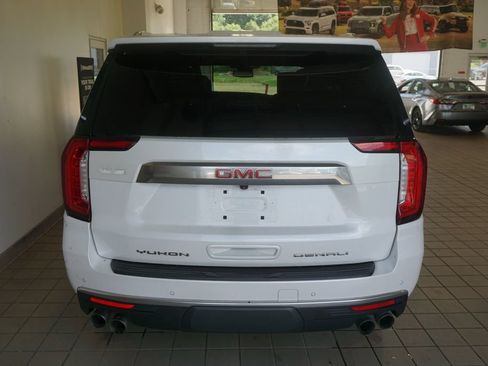 Used 2024 GMC Yukon Denali AWD/4WD image 18