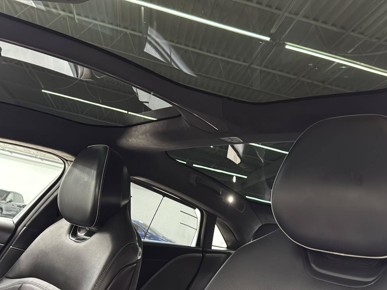 Used 2025 Lucid Air Touring AWD/4WD image 26