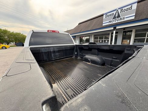 Used 2016 Toyota Tundra SR image 10