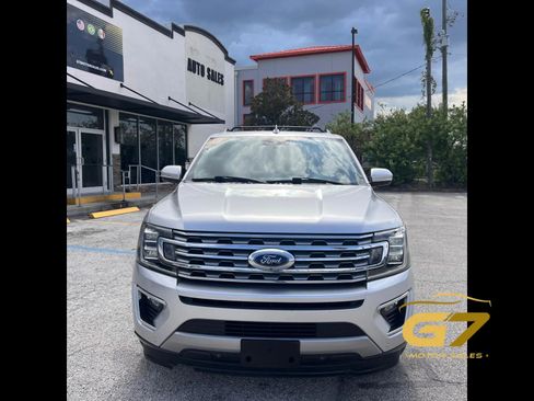Used 2019 Ford Expedition Limited w/ Texas Edition Package RWD image 2