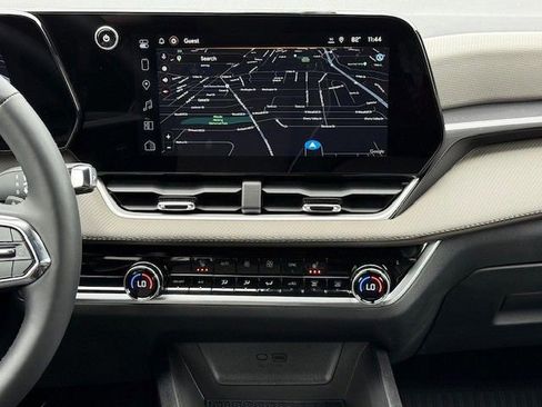 New 2026 Chevrolet Equinox LT w/ Convenience Package II image 20