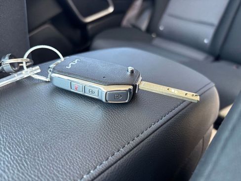 Used 2024 Kia Soul LX w/ Option Group 015 FWD image 21