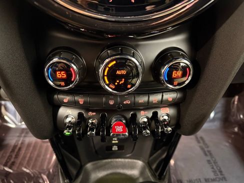 Certified 2023 MINI Cooper S w/ MINI Resolute Edition image 19