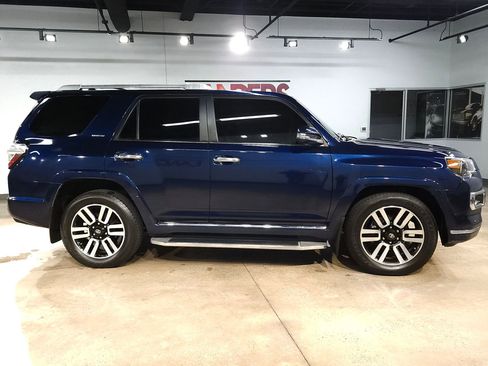 Used 2018 Toyota 4Runner Limited image 8