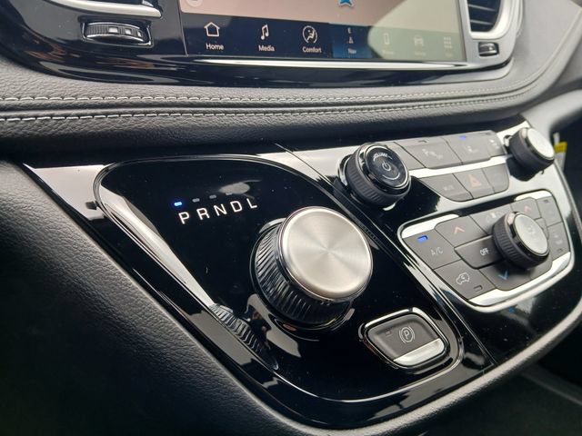 New 2027 Chrysler Pacifica Select w/ Family Tech Group FWD image 26