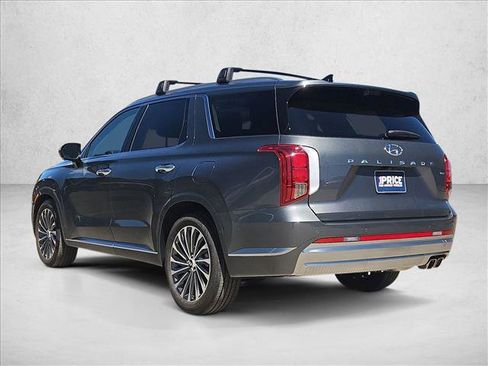 Used 2025 Hyundai Palisade Calligraphy image 8