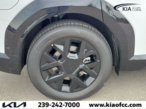 New 2026 Kia EV9 Land AWD/4WD image 9