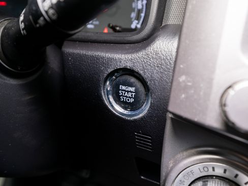 Used 2021 Toyota 4Runner Trail Special Edition image 27