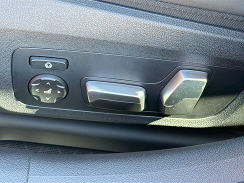 New 2026 BMW 840i w/ Driving Assistance Package image 25