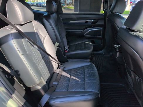 Used 2025 Kia Telluride EX AWD/4WD image 31